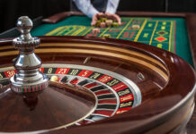 Late-Night Spins, Small Wins, and the Weird Comfort of Playing Online 77bet game online